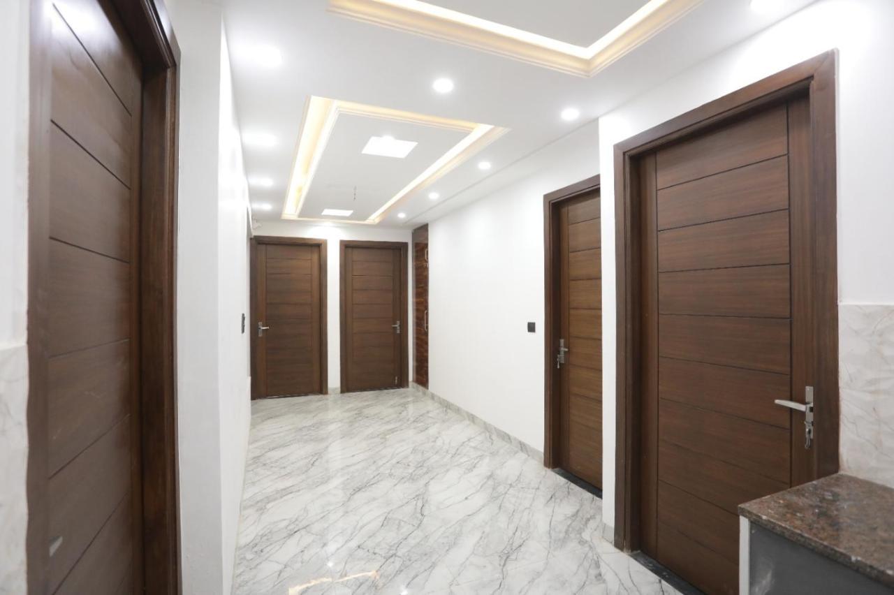 Vibe Hotel Нойда Екстер'єр фото